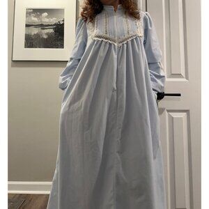 Vintage Willow Creek Fleece Nightgown Lace Trim, Tiered Sleeves Cottage Romantic